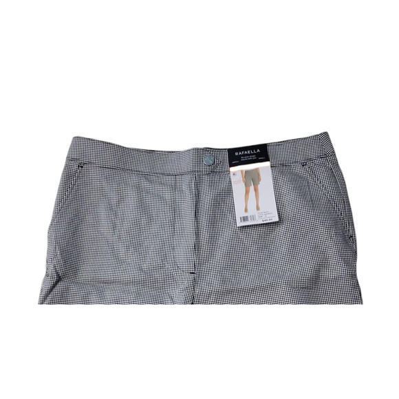 Rafaella Womens 7" Inseam Comfort Fit Stretch Short Black/White Size 16 - Picture 3 of 8